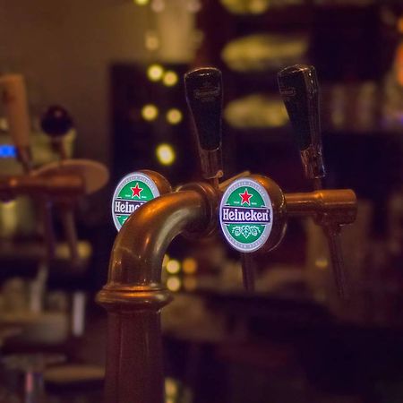 Cafe Pension The Chandelier Terneuzen Εξωτερικό φωτογραφία